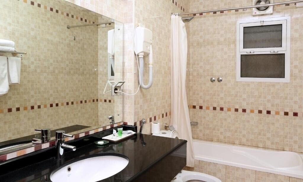 Фото Al Maha International Hotel 3*