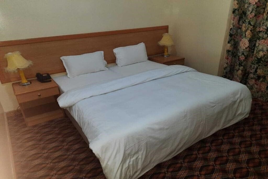 Imaginea OYO 142 Al Sharqiya Sands Hotel (ex. al sharqiya sands hotel) 3*