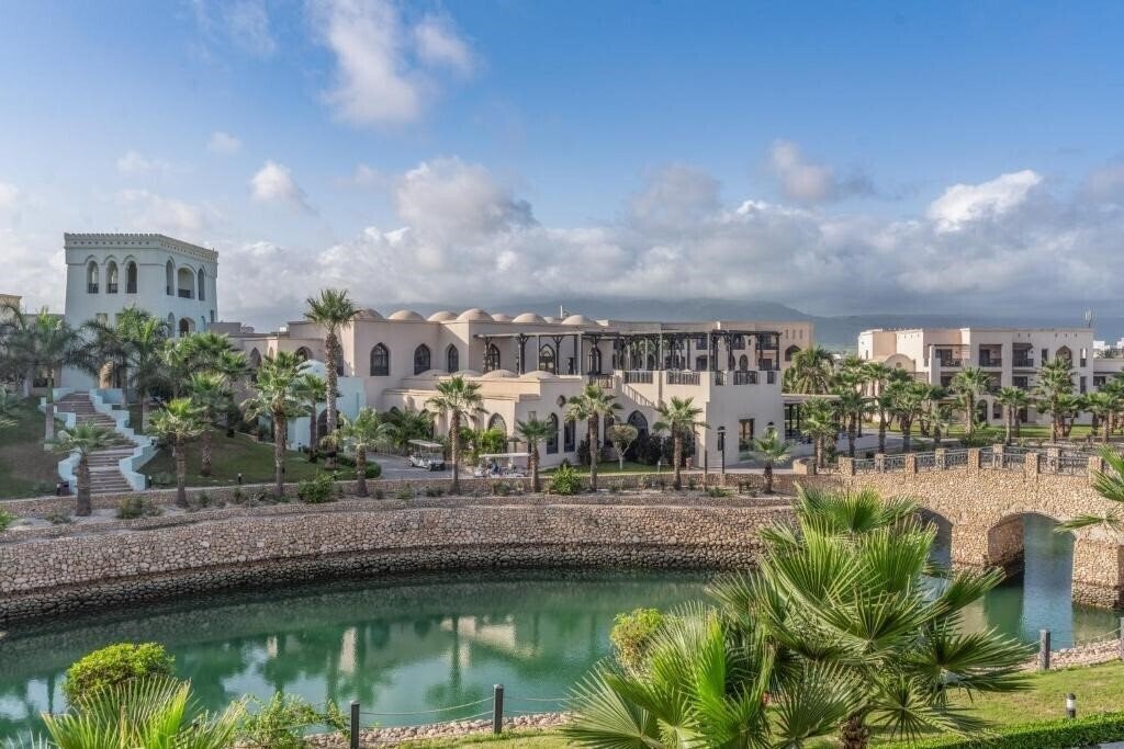 Imaginea Salalah Rotana Resort 5*