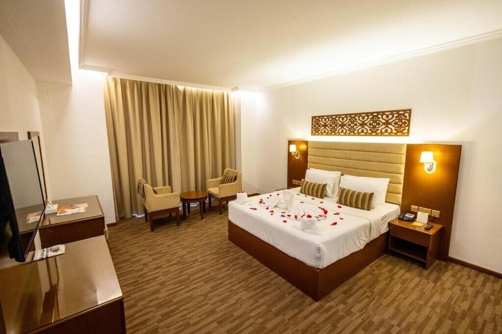 Фото Hamdan Plaza Hotel 3*