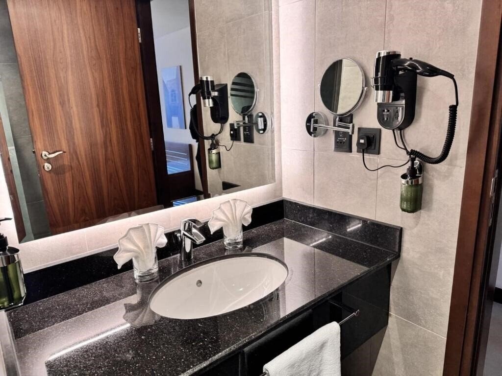 Imaginea Kyriad Hotel 3*