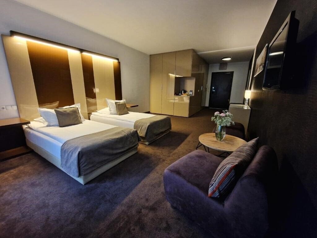 Fotografie Platinum Palace Serviced Apartments Резиденция апартаменты