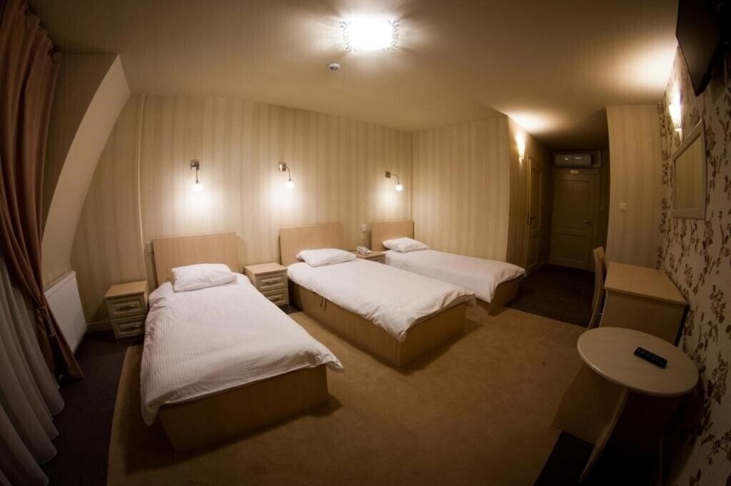 Imaginea Regent Warsaw Hotel 5*