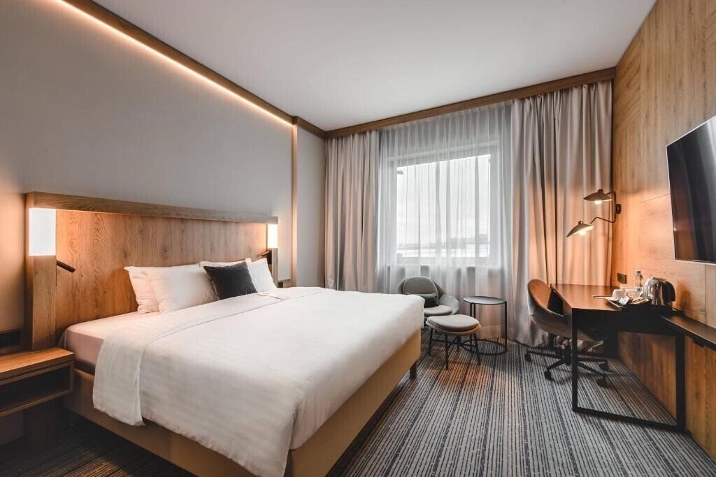 Imaginea Courtyard Warsaw Airport 4*