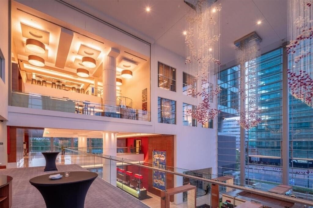 Картинка Hilton Warsaw City (ex. Hilton Warsaw Hotel & convention Centre) 5*