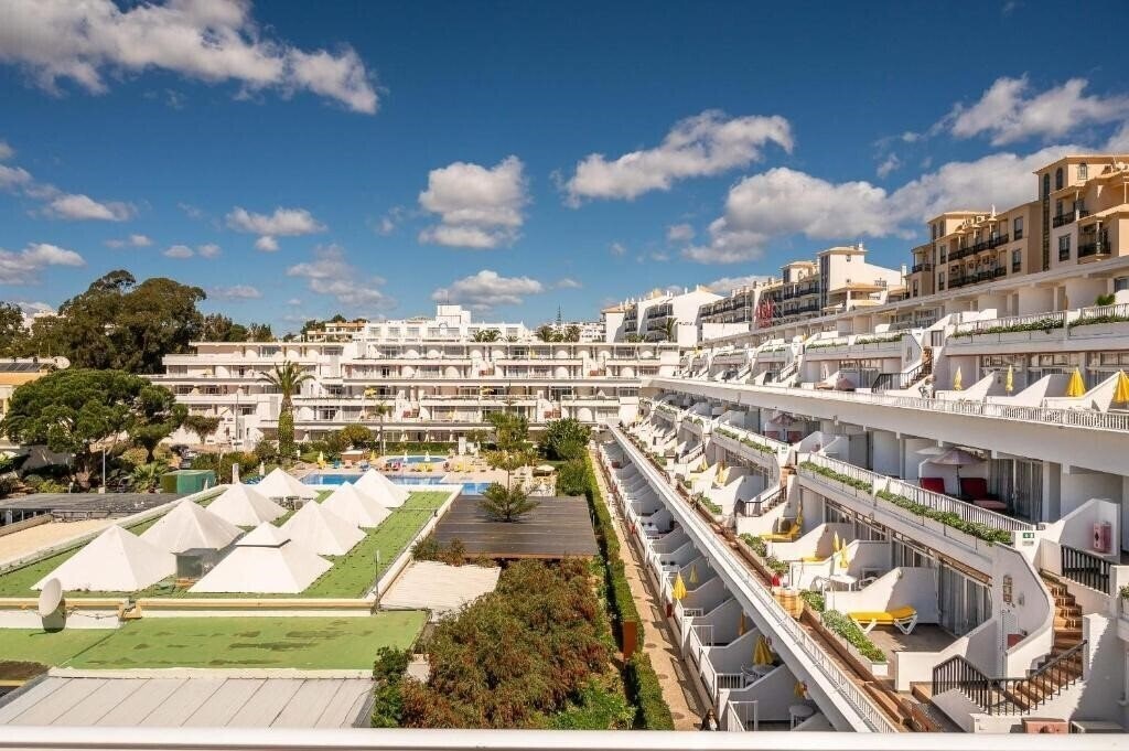 Hotel Muthu Clube Praia Da Oura 3*