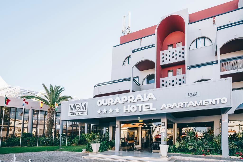 Отель Oura Praia 4*