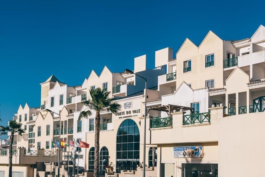 Отель Grand Muthu Forte do Vale (ex. Forte Do Vale) 4*