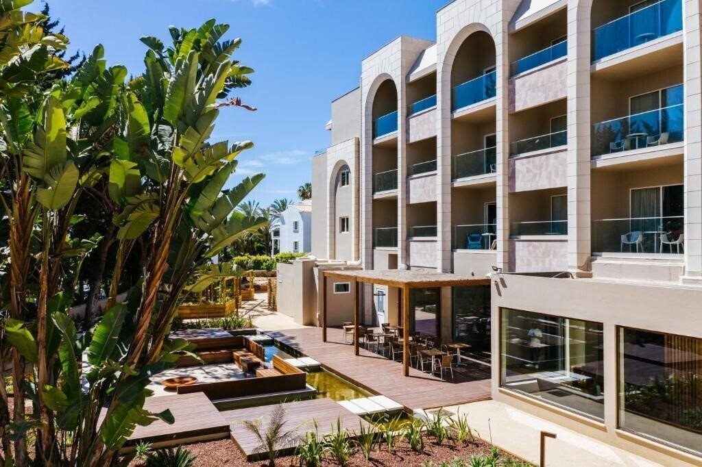 Imaginea Falesia Hotel 4*