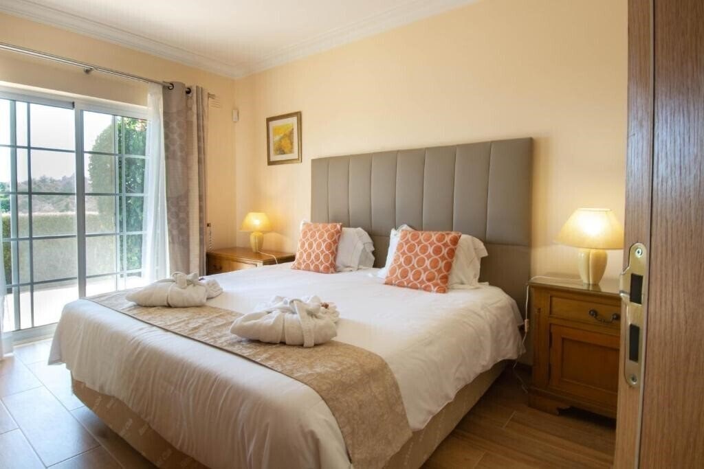 Fotografii Presa De Moura 4*