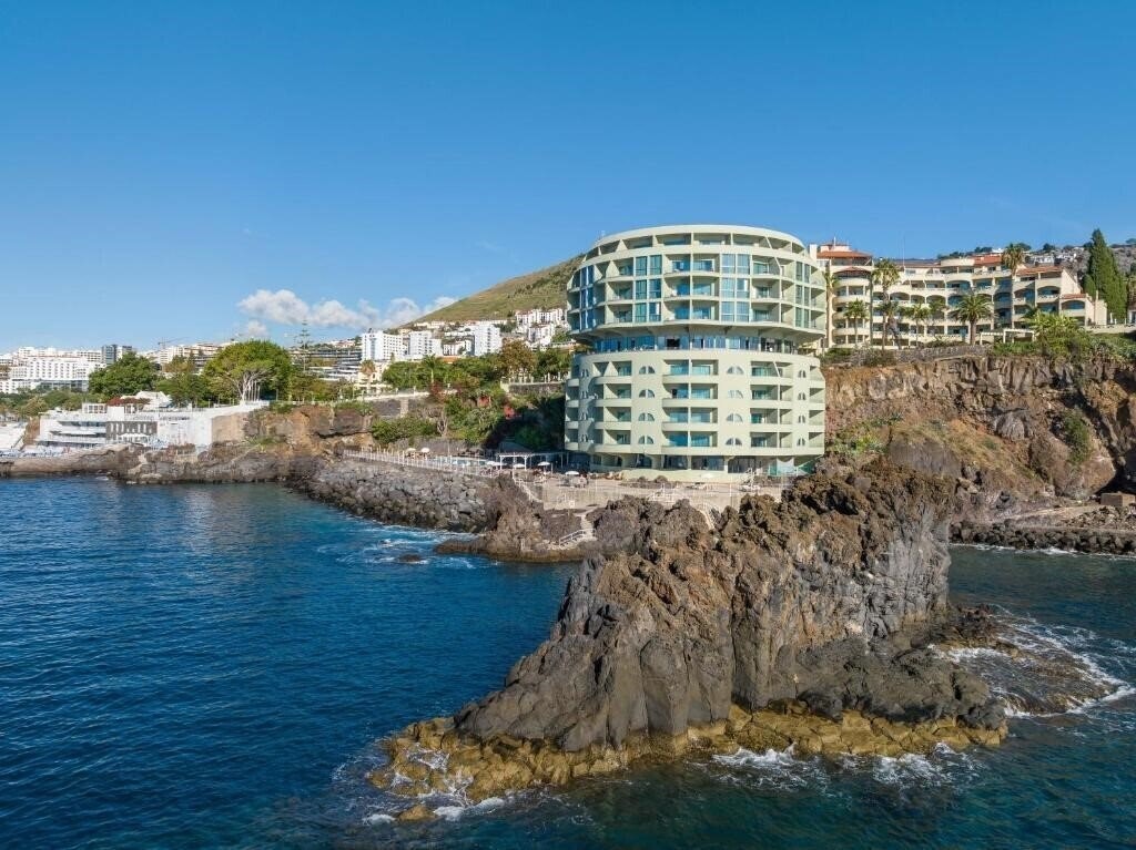 Hotel Pestana Vila Lido Madeira 5*