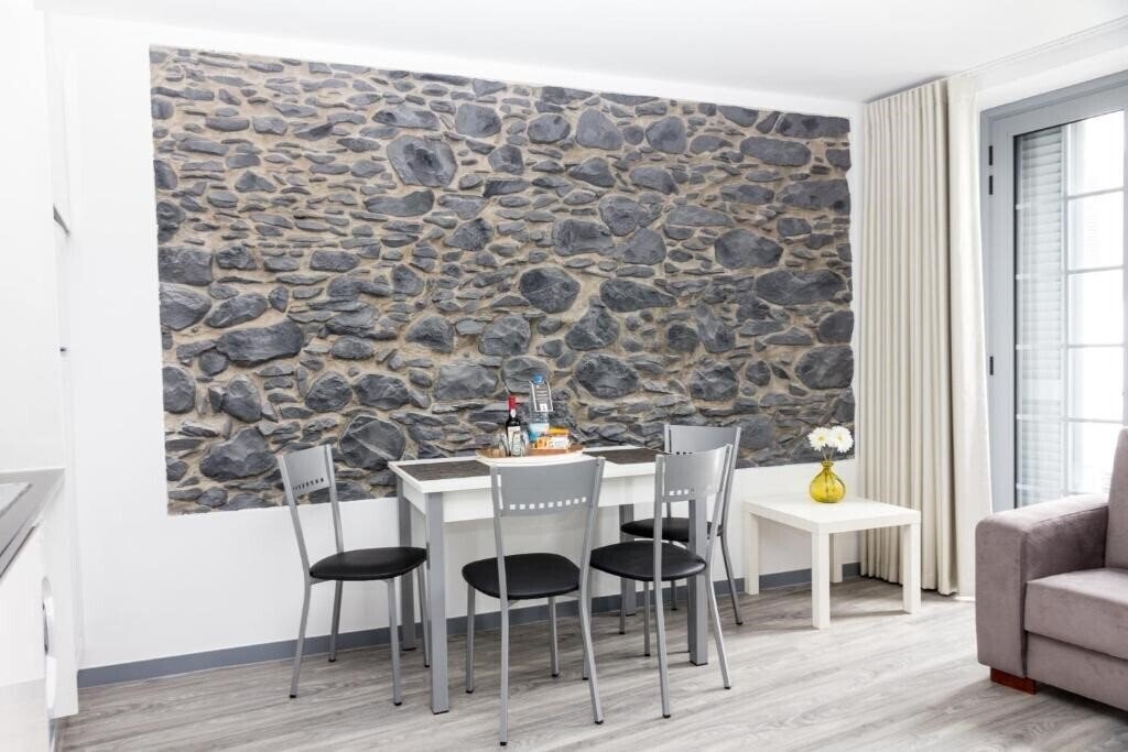 Изображение Apartamentos Funchal by Petit Hotels 2*