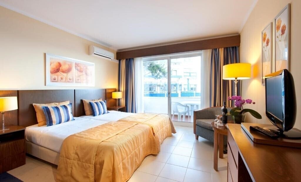 Fotografie Roca Mar 4*