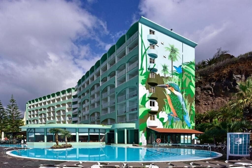 Imaginea Pestana Ocean Bay Resort (ex. Pestana Ocean Bay All Inclusive Resort) 4*