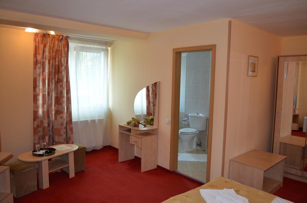 Fotografii City Center 3*