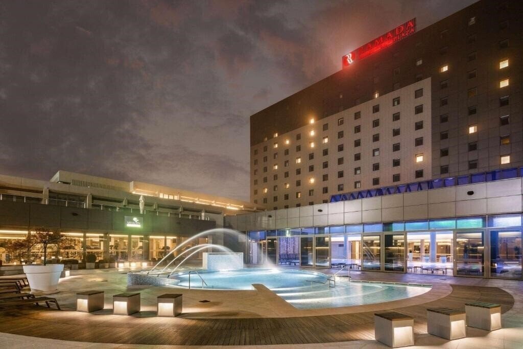 Imaginea Ramada Plaza Bucharest 4*