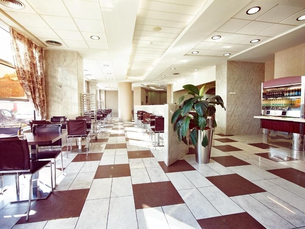 Fotografii Hello Hotels Gara de Nord 2*