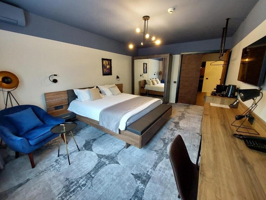 Imaginea Bucharest Comfort Suites 4*