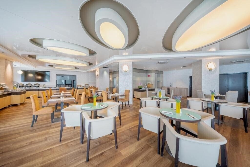 Изображение Bucharest City Unirii Square 4*