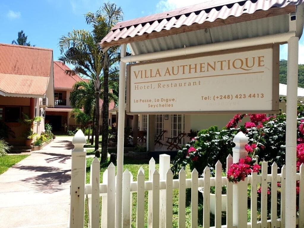 Отель Villa Authentiqe 4*
