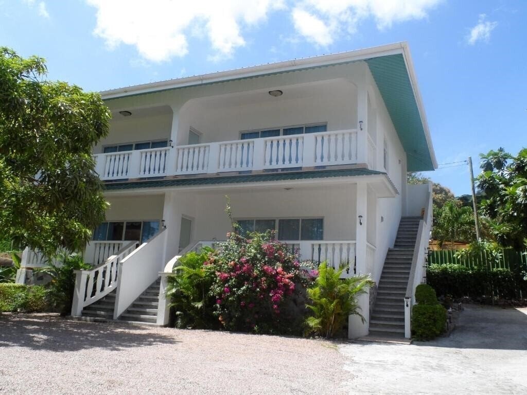 Fotografii Divers Lodge Guest House 3*
