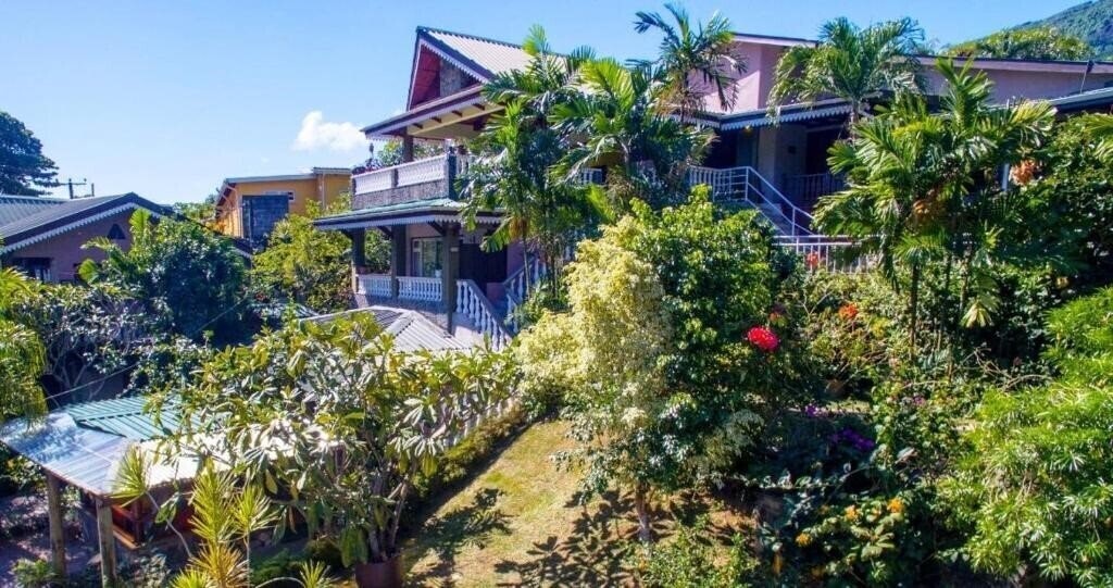 Отель Romance Bungalows 2*