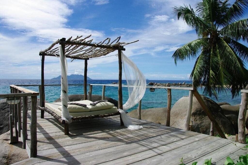 Отель Bliss Hotel - Mahe 4*