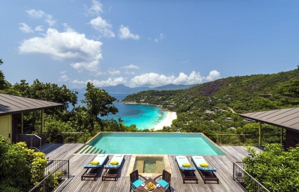 Imaginea Four Seasons Resort Seychelles 5*