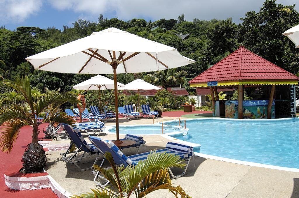 Fotografii Berjaya Praslin Beach Resort 3*