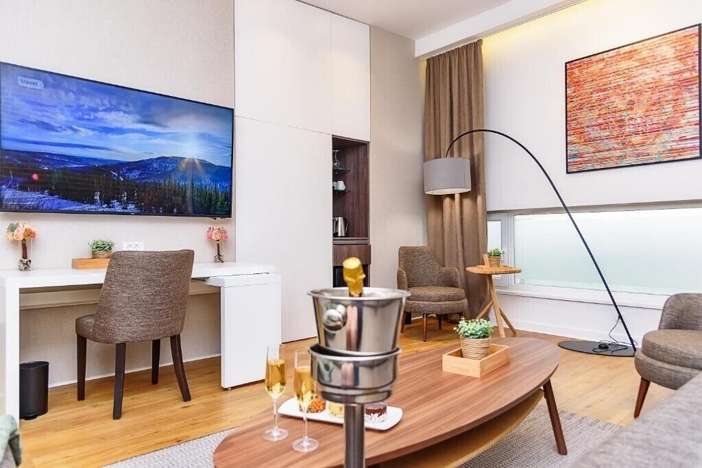 Fotografie Belgrade Inn Garni 4*