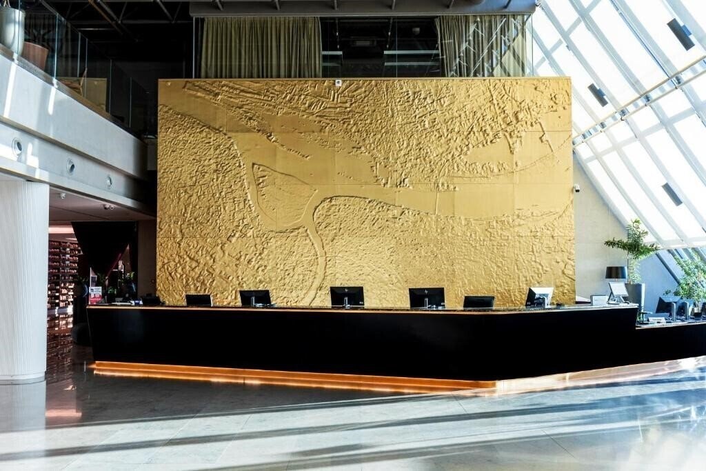 Фотография Crowne Plaza 4*