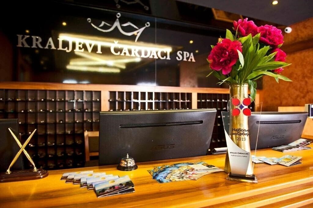 Hotel Kraljevi Cardaci 4*