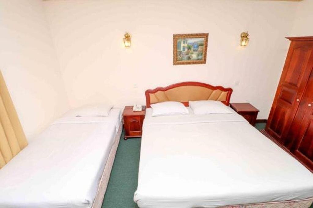 Imaginea Alpine Hotel 3*