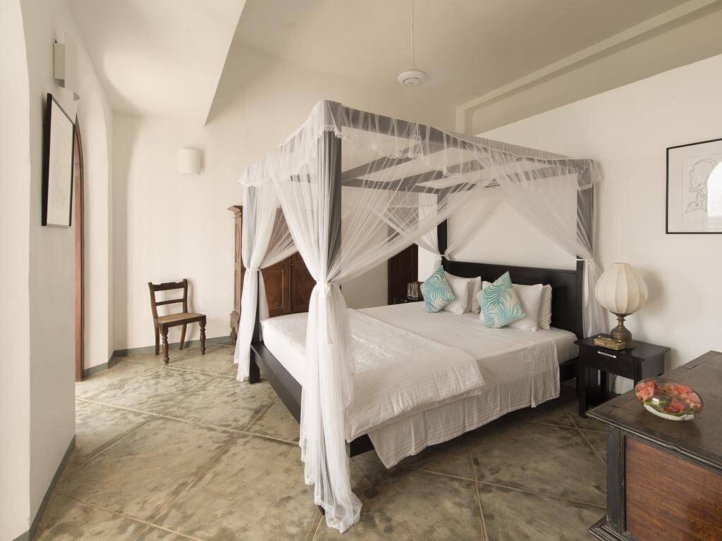 Imaginea Ambassador'S House 4*