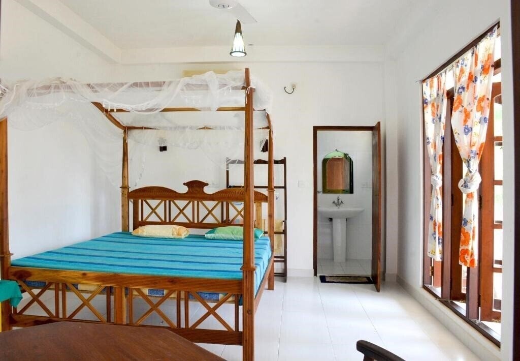 Imaginea Long Beach Guest House 3*