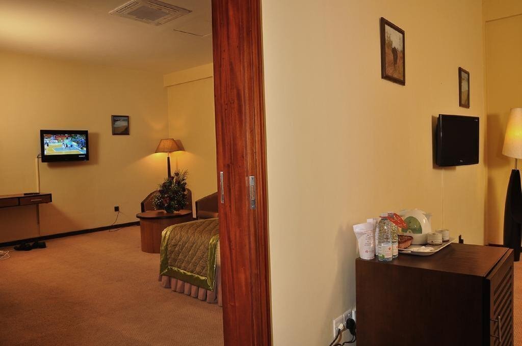 Imaginea Ramada Katunayake 3*