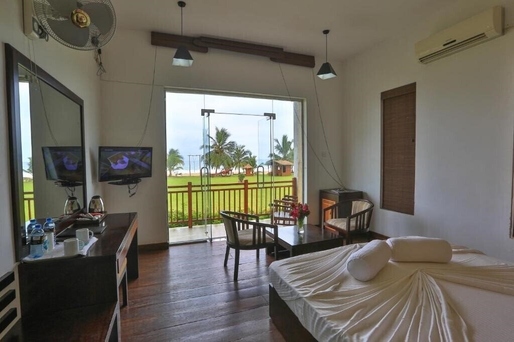 Fotografii Laya Waves 4*