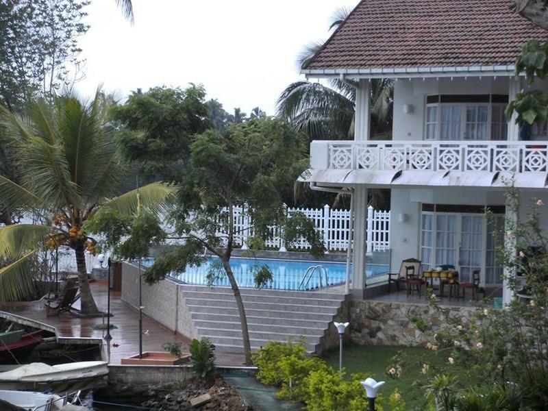 Hotel Laluna Ayurveda 3*
