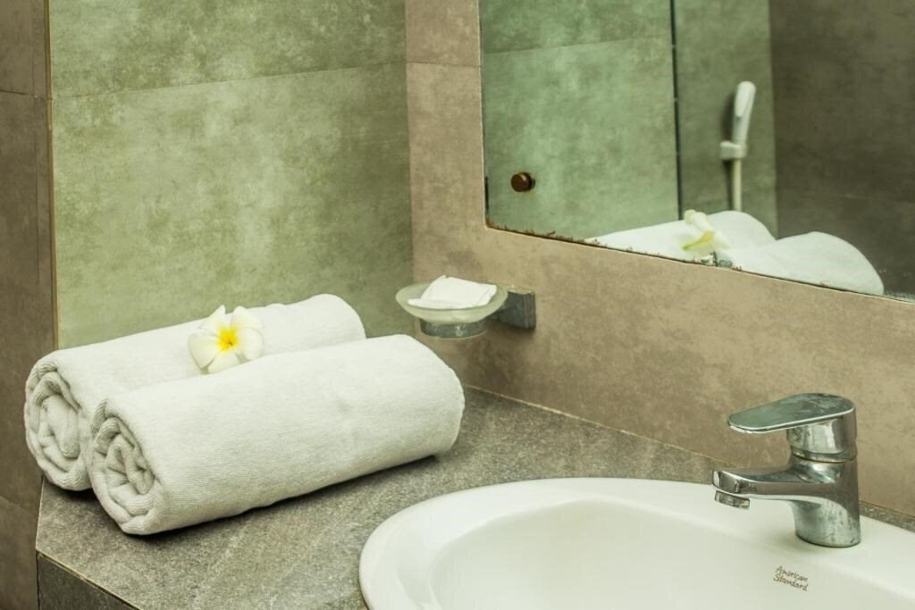 Imaginea Serendib Beach Hotel 3*