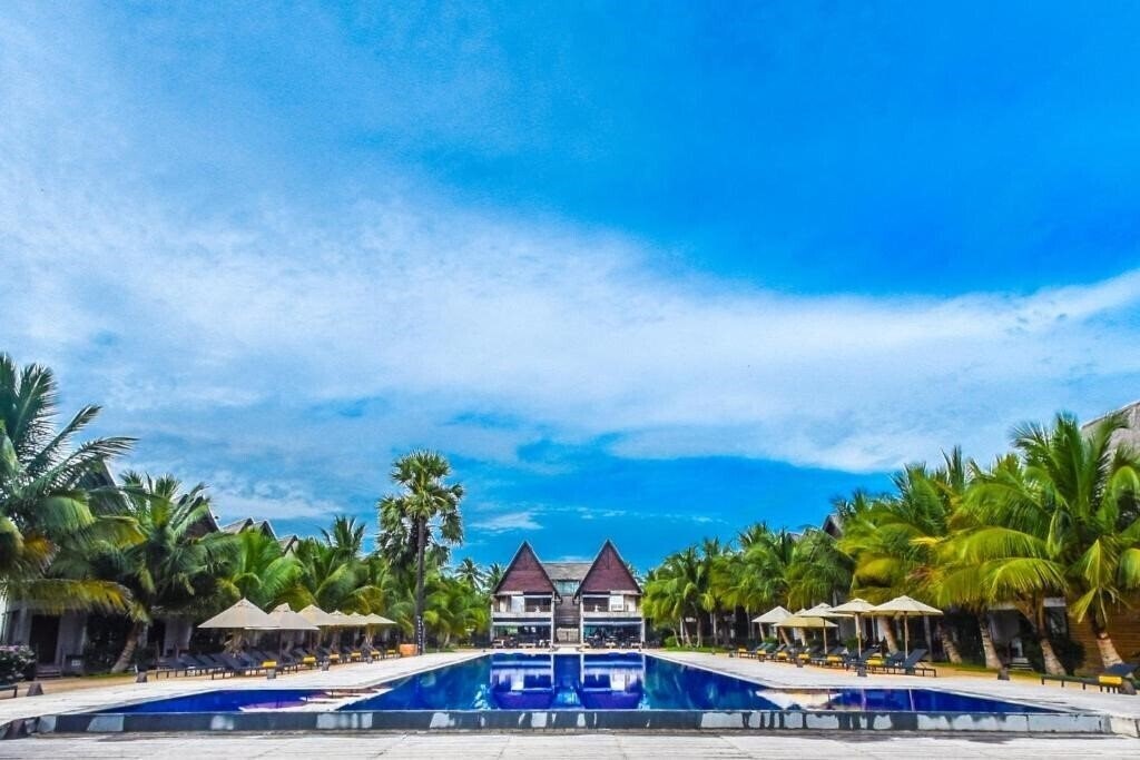 Hotel Maalu Maalu Resort & Spa 5*