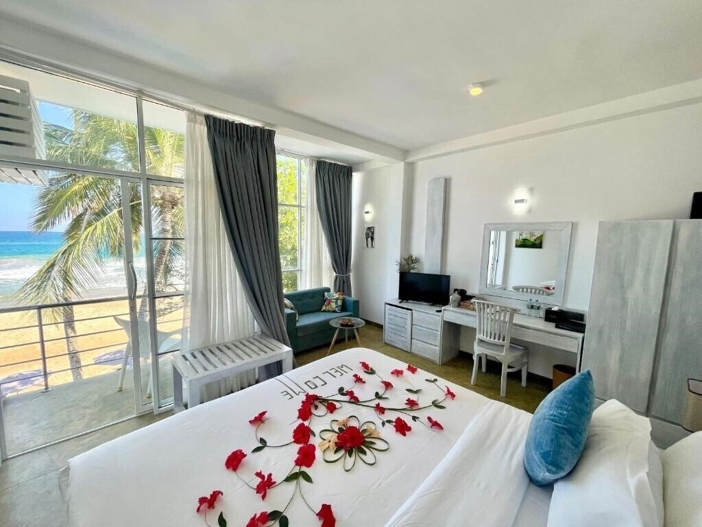 Imaginea Smeralda Beach Hotel 4*