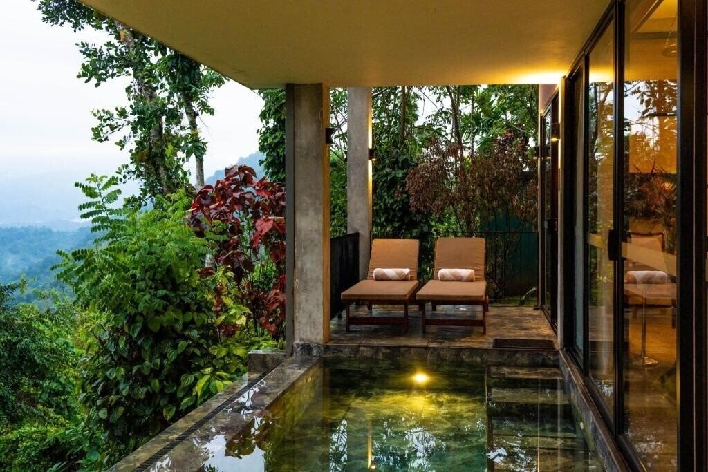 Imaginea Aarunya Nature Resort 5*