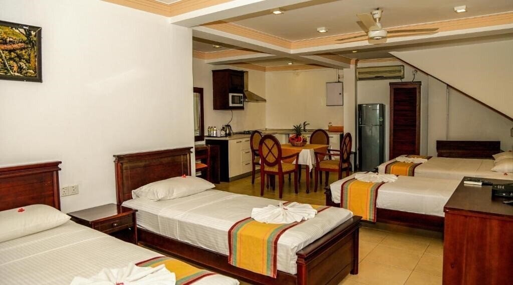 Hotel Oak Ray Serene Garden Hotel 3*