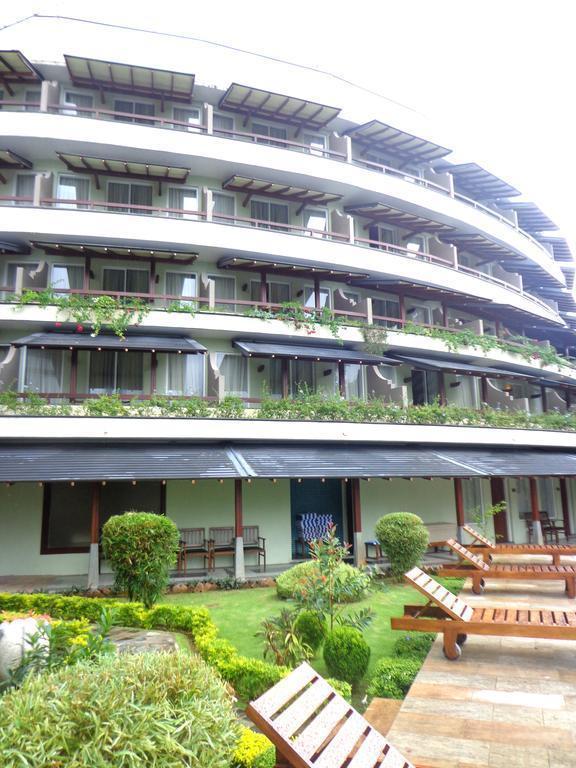 Imaginea Earls Regency 4*