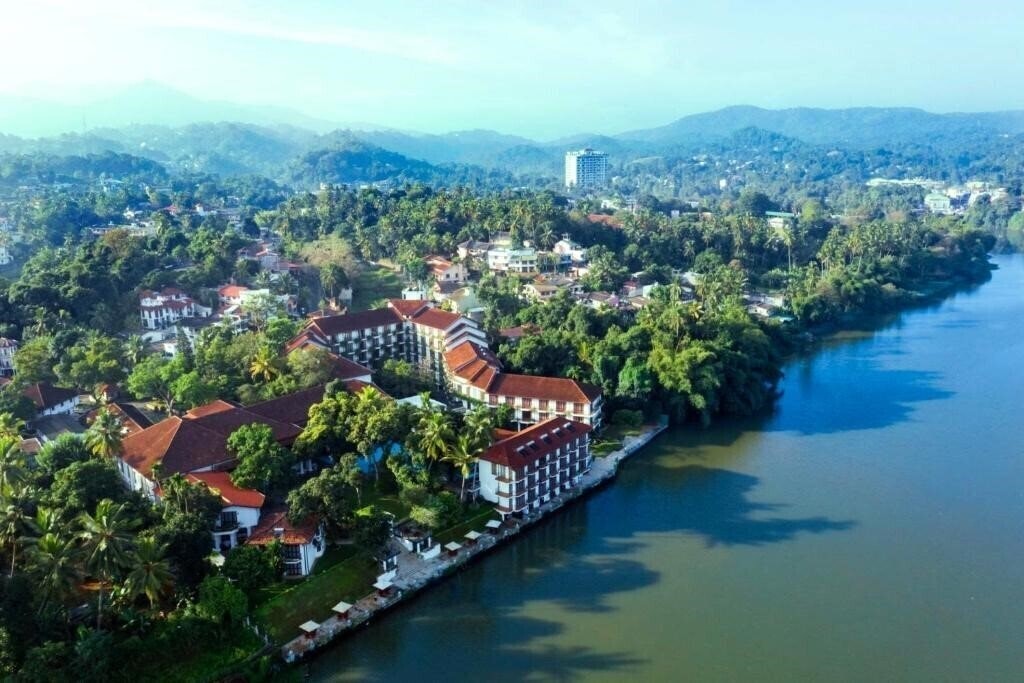 Hotel Mahaweli Reach 5*