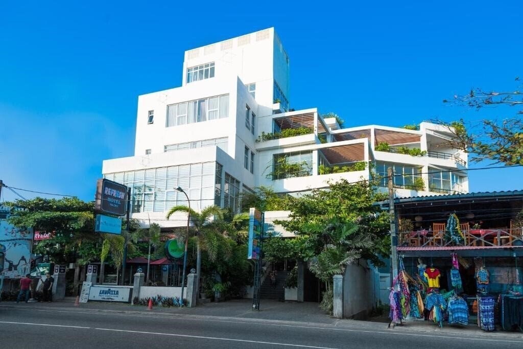 Hotel Refresh Hikkaduwa 3*