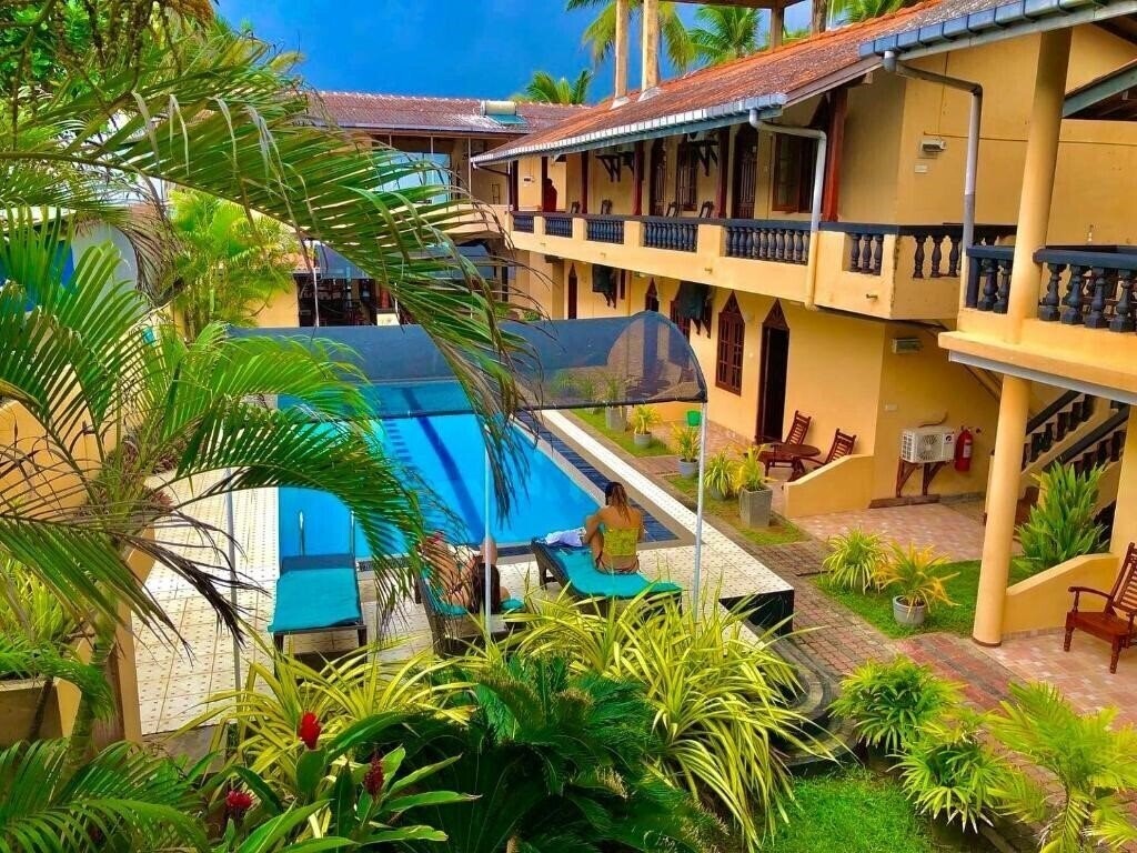 Imaginea Drifters Hotel 2*