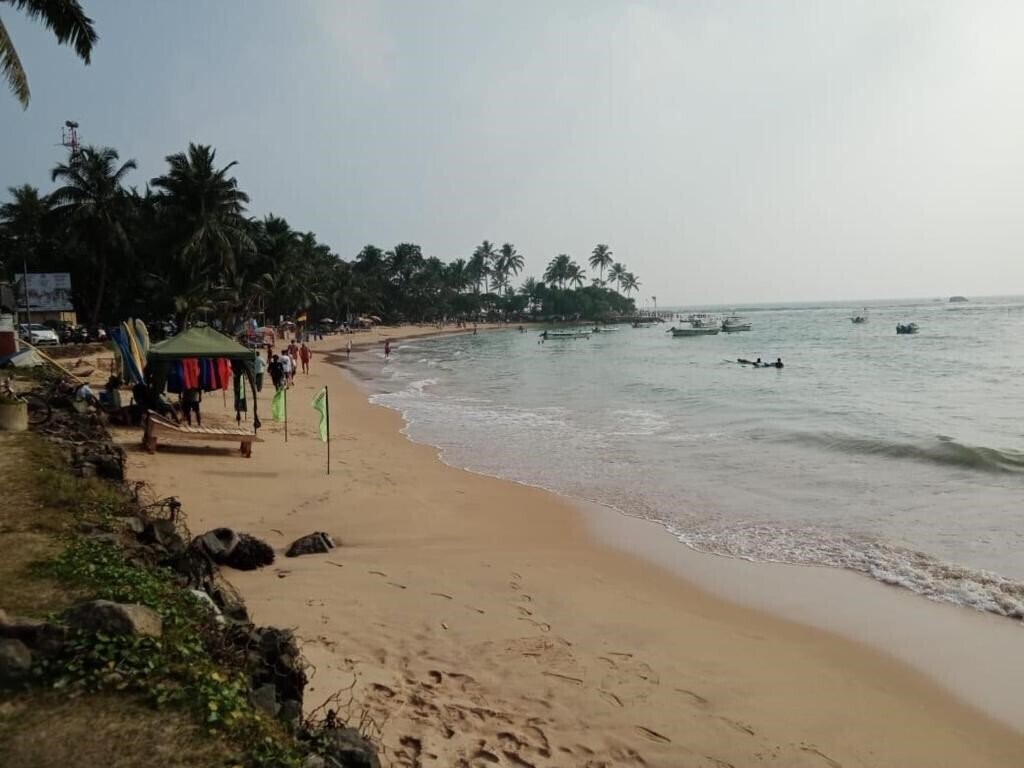 Imaginea Sea View Apartments Hikkaduwa 2*