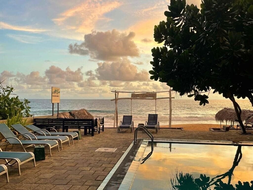 Отель At Ease Beach Hotel 3*