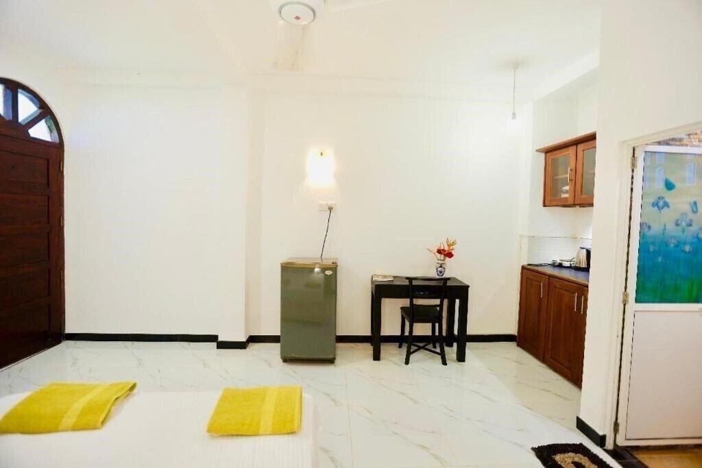 Fotografii White Horse Hikkaduwa 3*